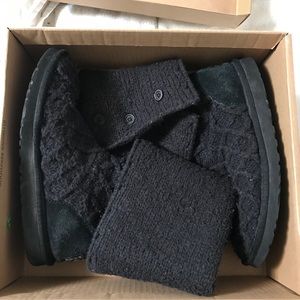 UGG Lattice Cardy Boot in Black Size 8
